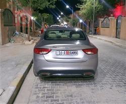 کرایسلەر 200